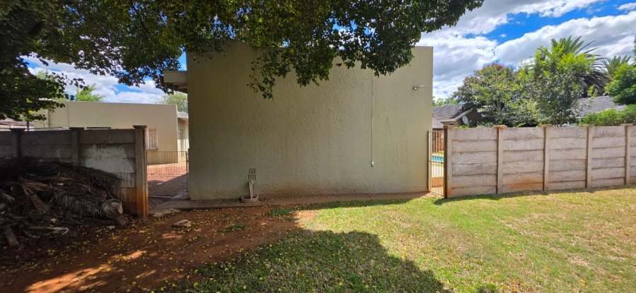 4 Bedroom Property for Sale in Flamwood North West